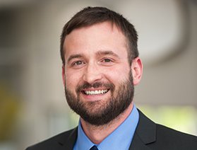 ksumab's tweet photo. Congrats to #MABClassof2017 Adam Tjernagel on his thesis defense! #mabluv @KSUGradSchool @kstateagecon @okaniba https://t.co/PK4v8SmIsw