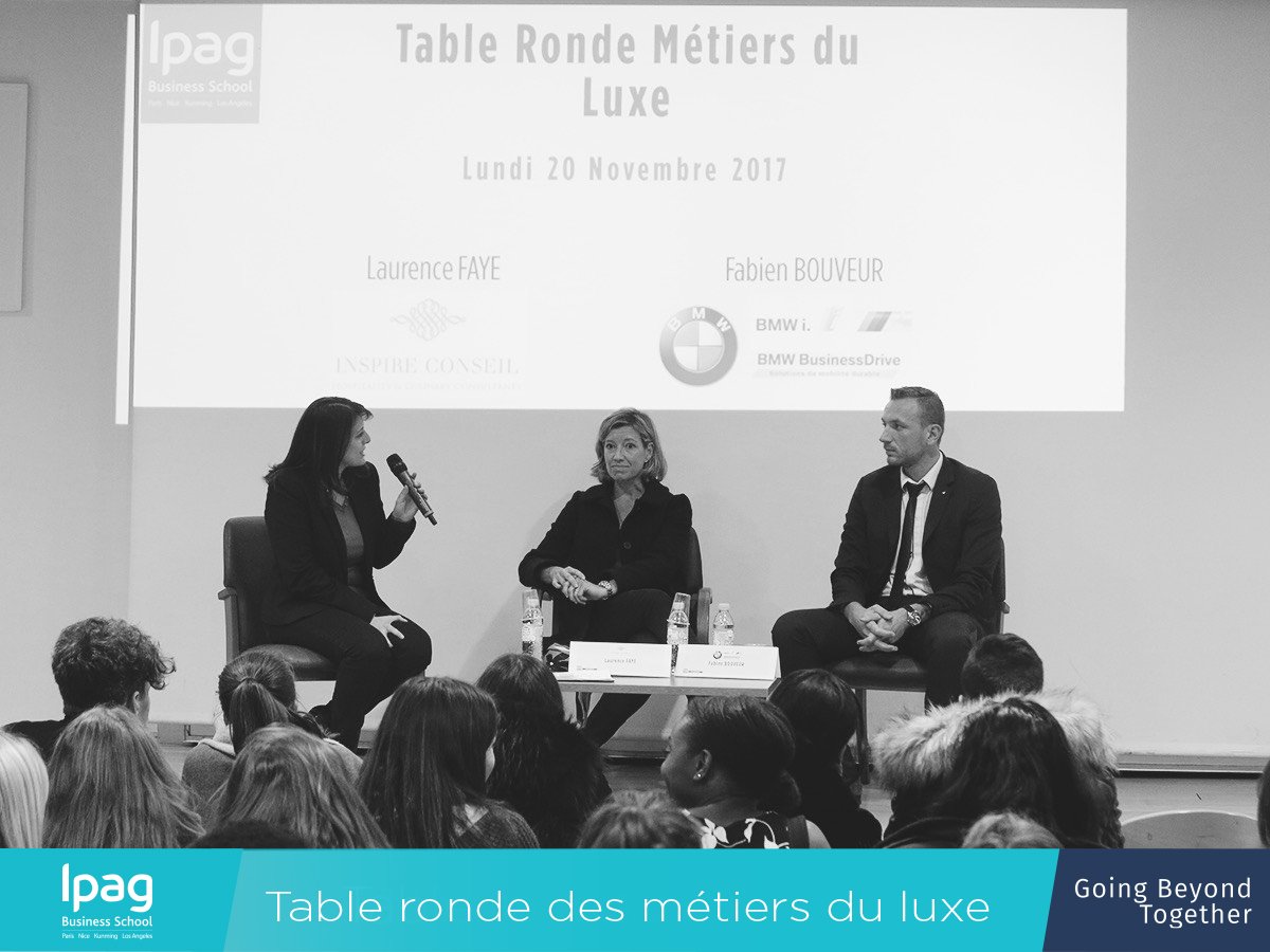 IPAGBS's tweet photo. #IPAGEvent 💼
Les étudiants en Bachelor Management du Luxe ont eu la chance hier soir de rencontrer 2 intervenants pour se familiariser avec le monde du Luxe et les métiers qui s’y rapportent. https://t.co/4TbdxuQ8kw