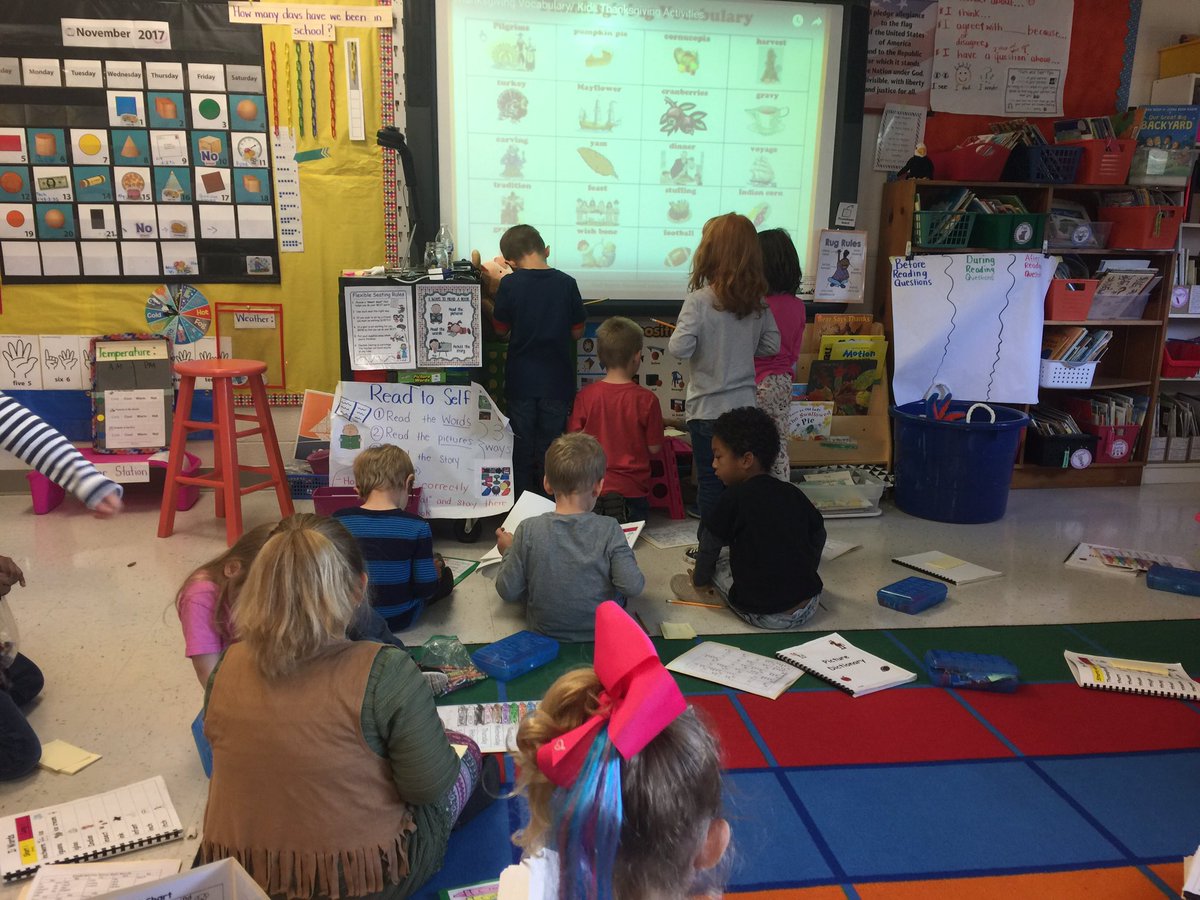 MrsBHouse's tweet photo. Recording Thanksgiving facts and retelling with our Thanksgiving bracelets! #HappyThanksgiving #emmakdoub #wcpsmd https://t.co/BZtqcm72Zg