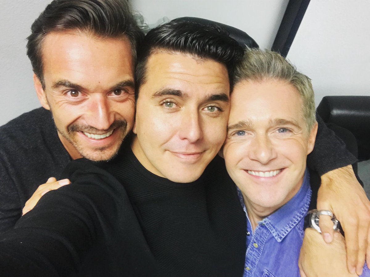 klubbb3's tweet photo. Heute treten wir auf in Köln! #RTLChartShow https://t.co/oCwrcsJ8lv