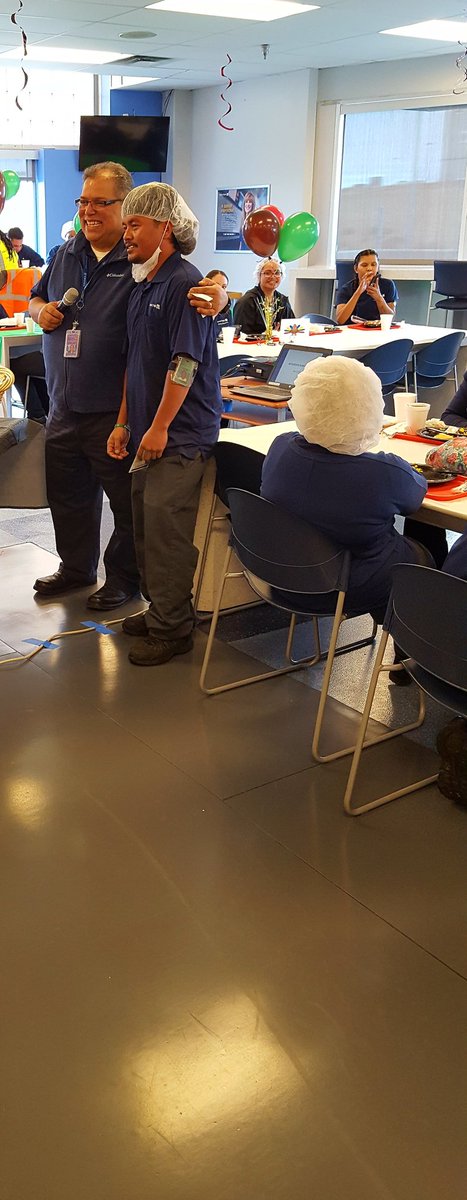 SOCGuy90's tweet photo. Recognizing some of the best at Denver's Catering Ops! https://t.co/e3dwDB07Jx