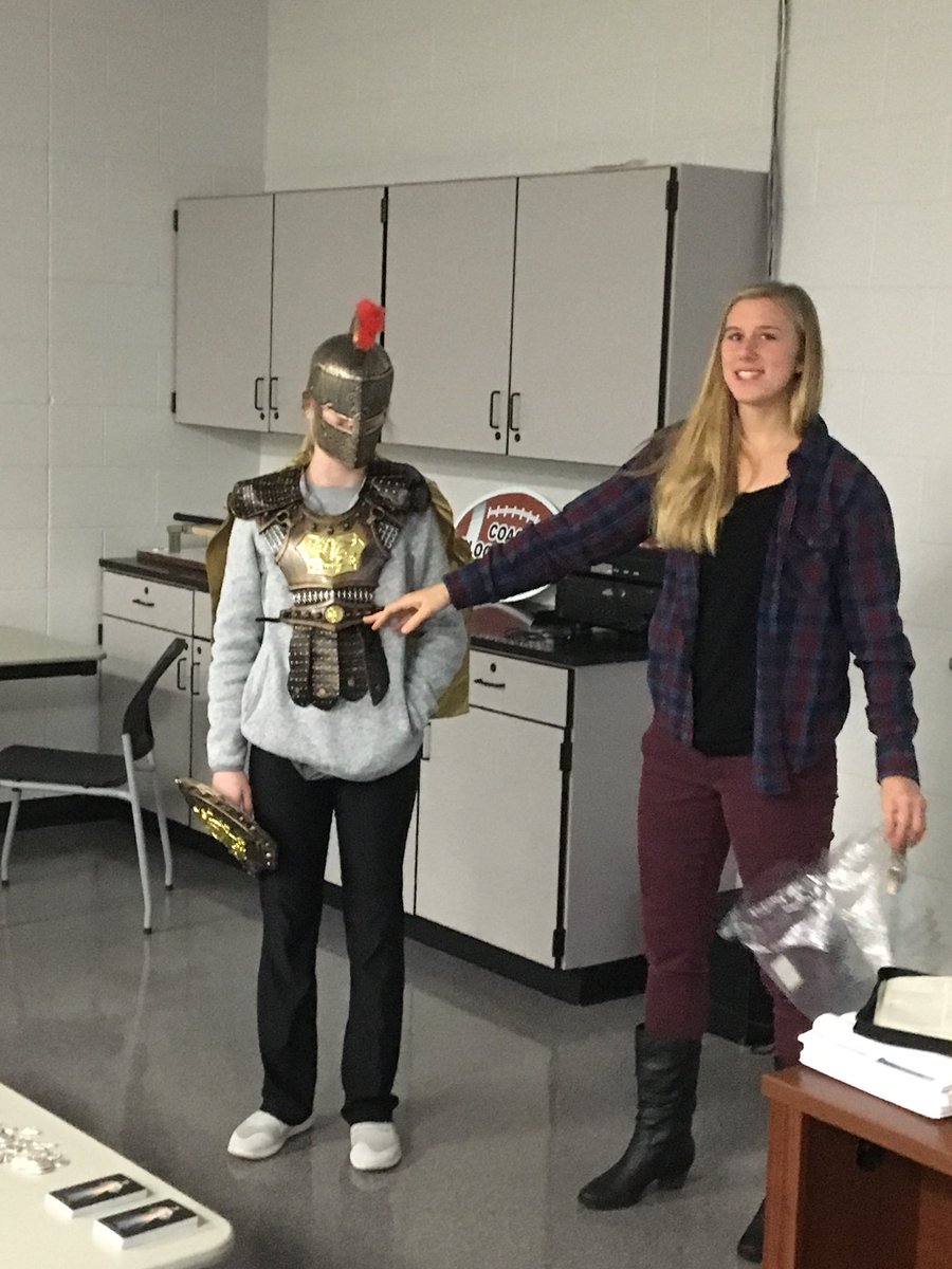 FortRecFCA's tweet photo. Great FCA meeting!!! Our speaker, Taylor McGee gave guidance in preparing us for God’s Kingdom. Great kids at FR. #frindians https://t.co/kVO3EfliIv