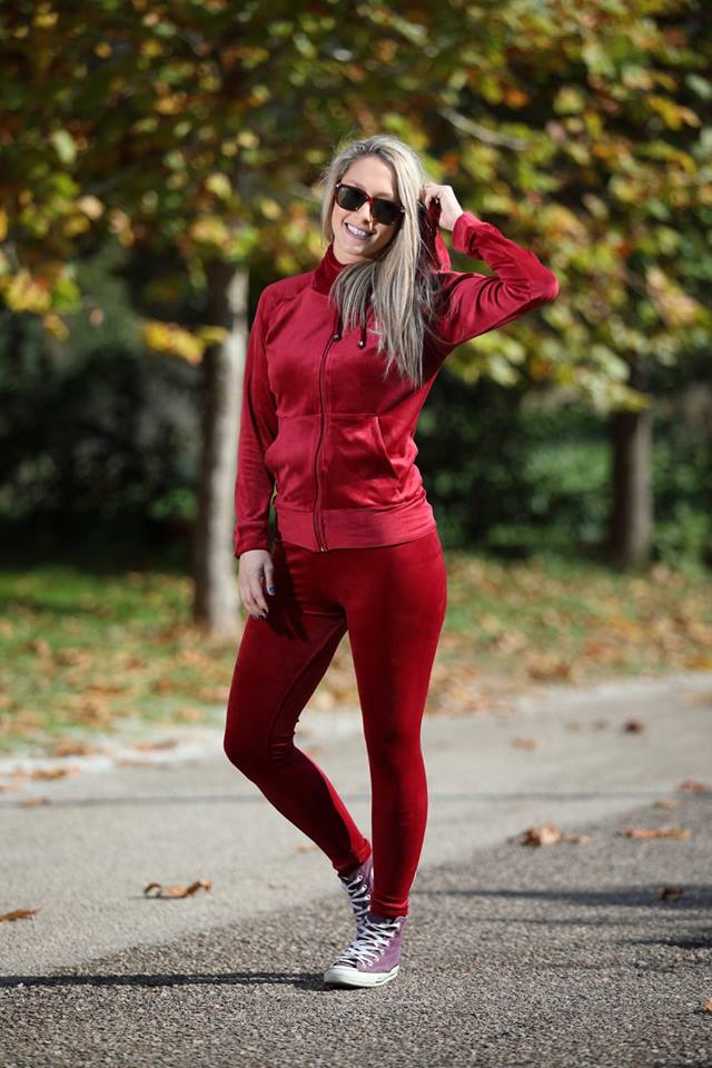 freesizesgr's tweet image. Φέτος η μόδα μας κάνει να νιώθουμε ζέστη και θαλπωρή 🧥💖 αφού το βελούδο κυριαρχεί και θα το βρούμε σε μπλούζες, φορέματα, φόρμες, παντελόνια και κολάν! Ανακαλύψτε τα στο ηλεκτρονικό σας κατάστημα freesizes.gr  😍😚😎