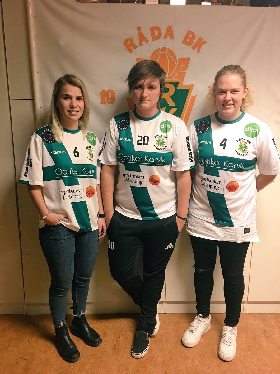 radabkdam's tweet image. KAAABOOOM! 🔥🙌🏼
Vi är glada över att hälsa Elin Freij, Marina Zirdum och Fanny Millqvist välkomna till Råda BK! 💚