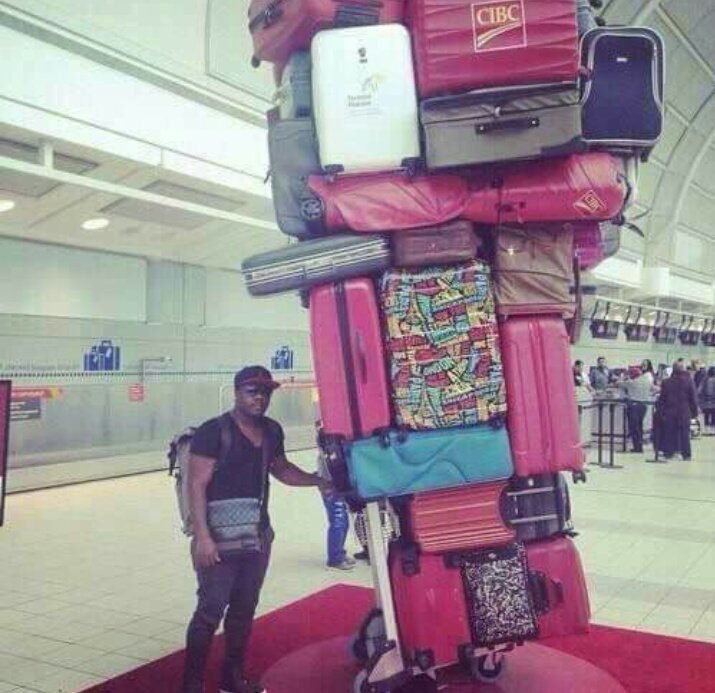 chifamba's tweet photo. RT @povozim: #Zimbabwe diaspora be like
#MugabeResigns #MugabeImpeachment #ImpeachMugabe #Mugabe #RobertMugabe #MugabeMustGo #MugabeMustFall https://t.co/ztUqrNFsef