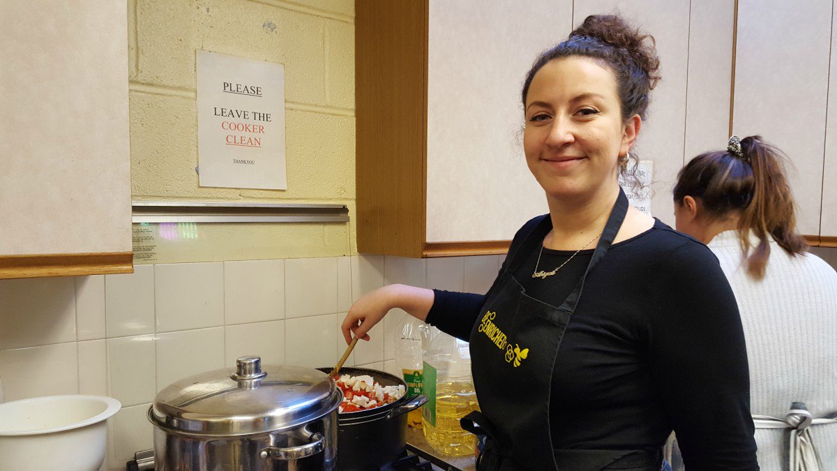tootingnewsie's tweet photo. Heard of The #Graveney Canteen in #Tooting? They serve a free lunch using surplus food every Friday. More on our blog: https://t.co/JzIDSj0X36 https://t.co/HrVnc835Nw