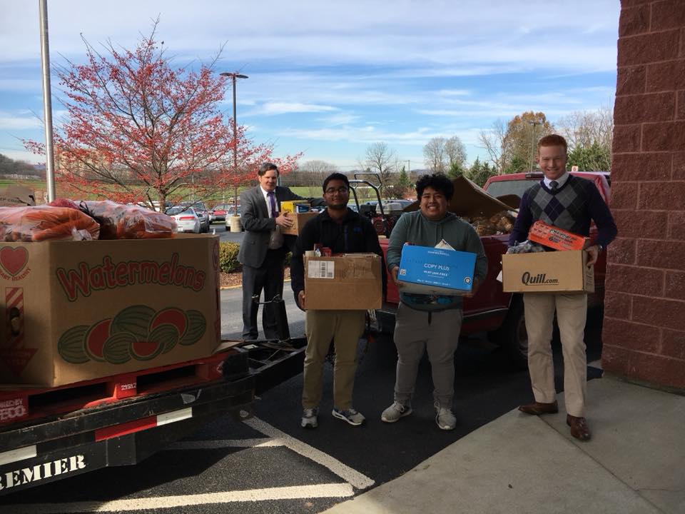 SJCPrep's tweet photo. THANK YOU to everyone who contributed to our Canned Food Drive! Farmer Mike and @SeedofLifecsa will be feeding 20 needy families over this Thanksgiving holiday. Thanks for your continuous generosity! https://t.co/vxd1FXQZ0Q