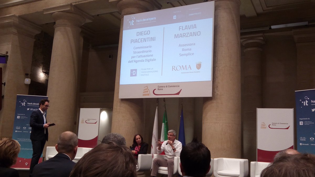 elioscam's tweet photo. Altre foto dalla #premiazione di oggi al #TempiodiAdriano. #HackDev17 #digitalizzazionePA #agendadigitale https://t.co/I97VnOScFV