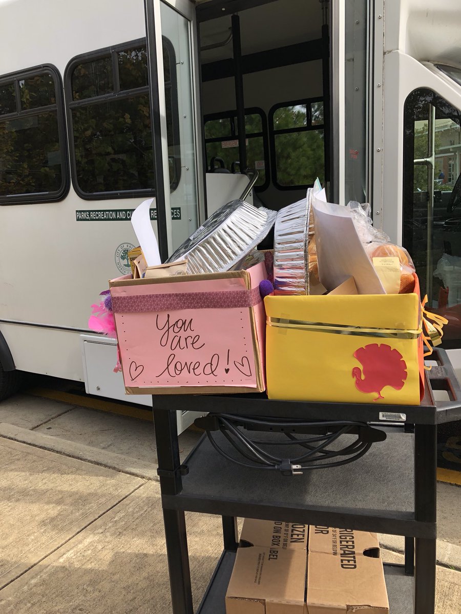 WakeSchCounslor's tweet photo. Ready to head out with the staff of @SycamoreCreekES to deliver thanksgiving meals coordinated by their awesome #schoolcounselor Ms Brand! 🦃🍗🥖 #wakeleads https://t.co/4orMWiCRF8