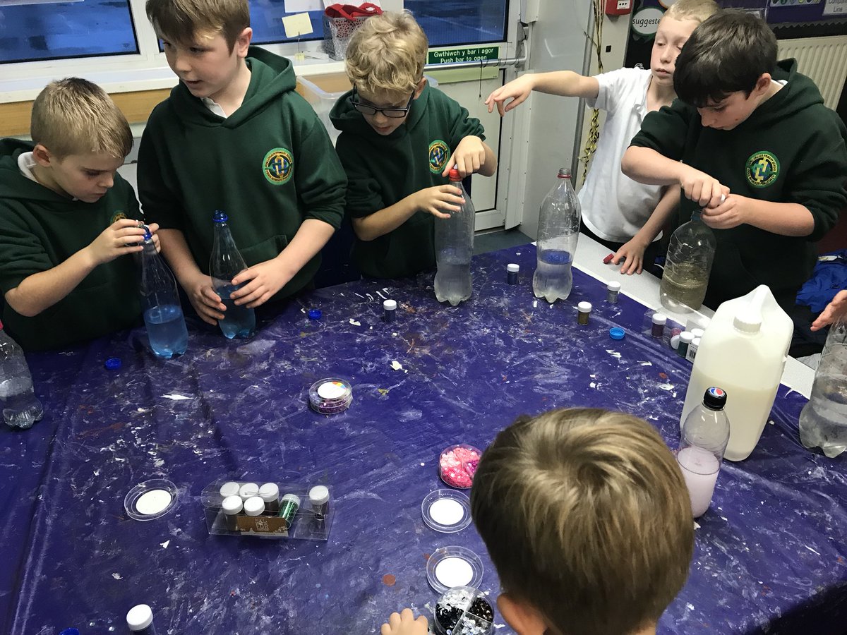 PenllergaerP's tweet photo. Outdoor Learning Club have been making some mindfulness glitter bottles ready for our Zen Den πβ¨π #posout #ppshw https://t.co/fmUYm5CKcI