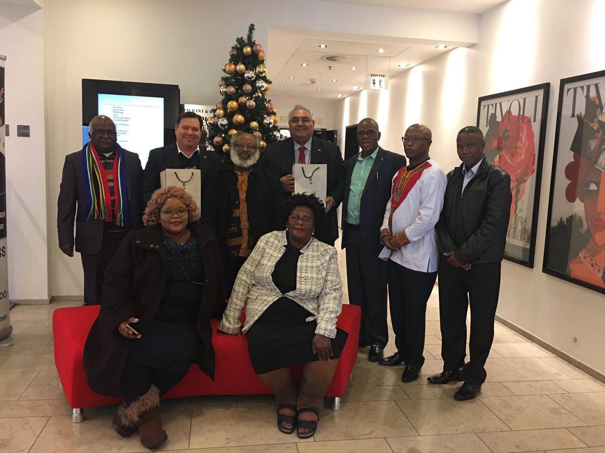 marianoadavies's tweet image. Political delegation from @SouthAfrica visits @InvestinDenmark to discuss #Sustainability with MSC Group and #GRC With BOSS Certification.