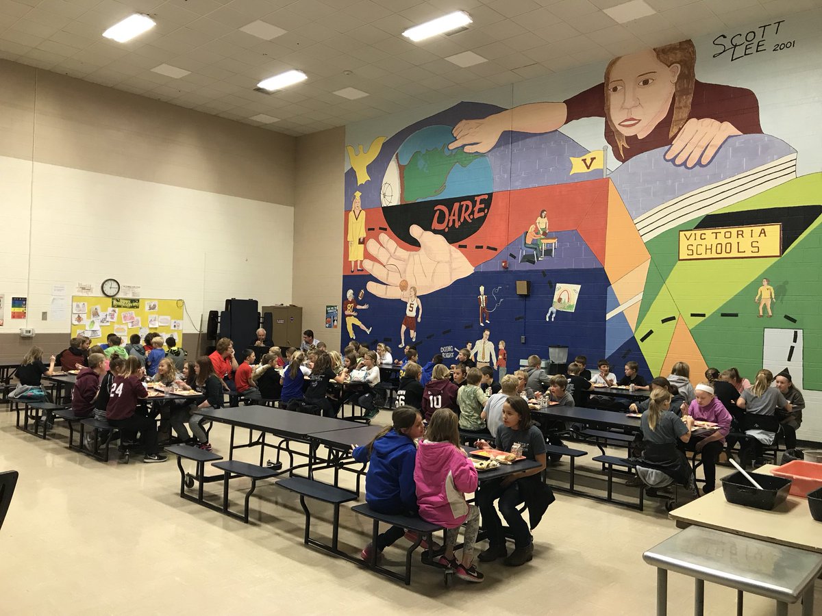 DavidMOttley's tweet photo. 🎶 A very special Thanksgiving lunch at VES! Music provided by Mr. Brad Dawson and our very own Mr. Luke Johnson!  So very much to be thankful for!  🎶 #VESpride https://t.co/P5sYlEnIIf