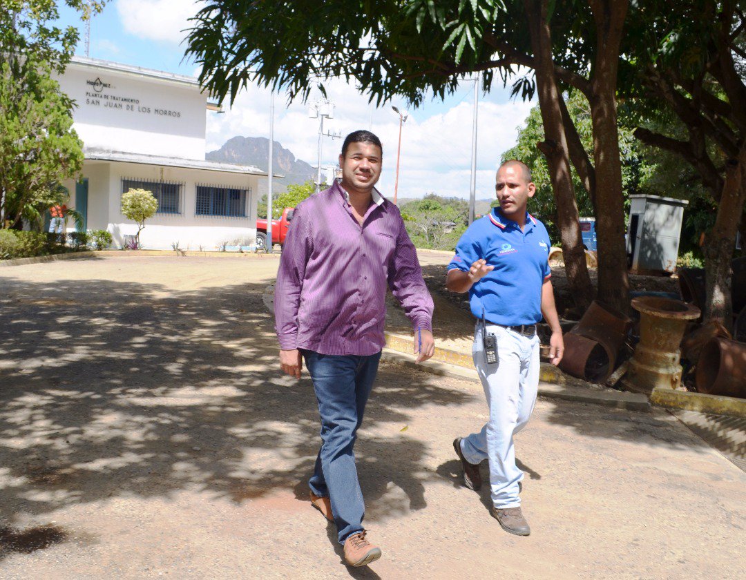 #Enterate📣 Hoy visita del candidato de la patria a la alcaldía de #chaguaramas @manuelgarcia1985 a @hidrologicapaezguarico en un sólo gobierno se realizó la entrega de motor monoblock de 25hp parq mejoras del servicio de agua potable, para el beneficio de más de 400 familias.