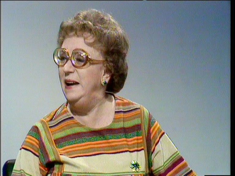 TalkingPicsTV's tweet photo. 20:30 TELL ME ANOTHER (1976) tonights show features #ThoraHird #MartiCaine #DavidJacobs #RayAlan https://t.co/pG6BgG6H0p