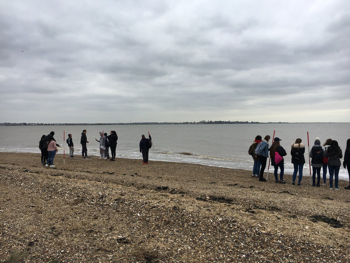 HACHGeography's tweet photo. A blustery day at Mersea today - well done year 11 for getting stuck in with some ‘proper geography’ in preparation for the mocks #mersea2017 https://t.co/kjeBZe5DJl