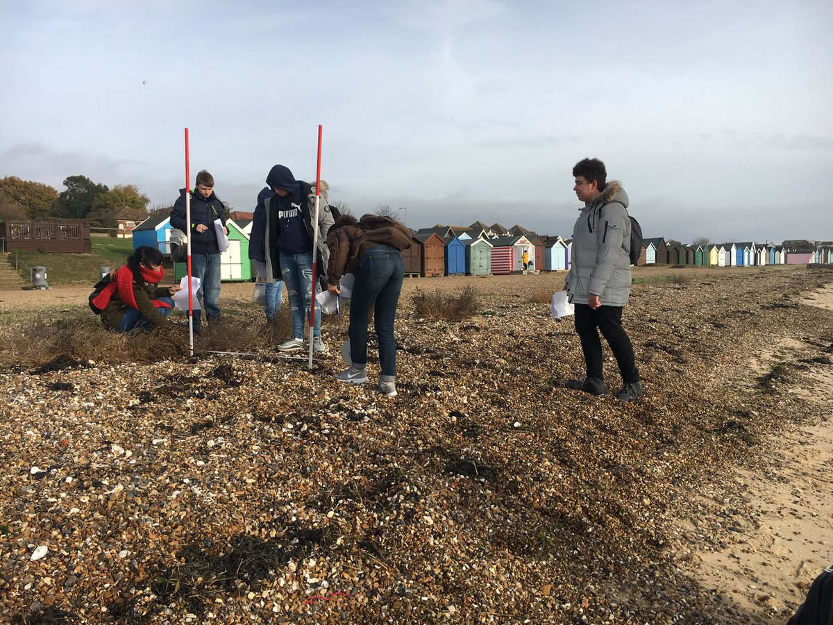 HACHGeography's tweet photo. A blustery day at Mersea today - well done year 11 for getting stuck in with some ‘proper geography’ in preparation for the mocks #mersea2017 https://t.co/kjeBZe5DJl