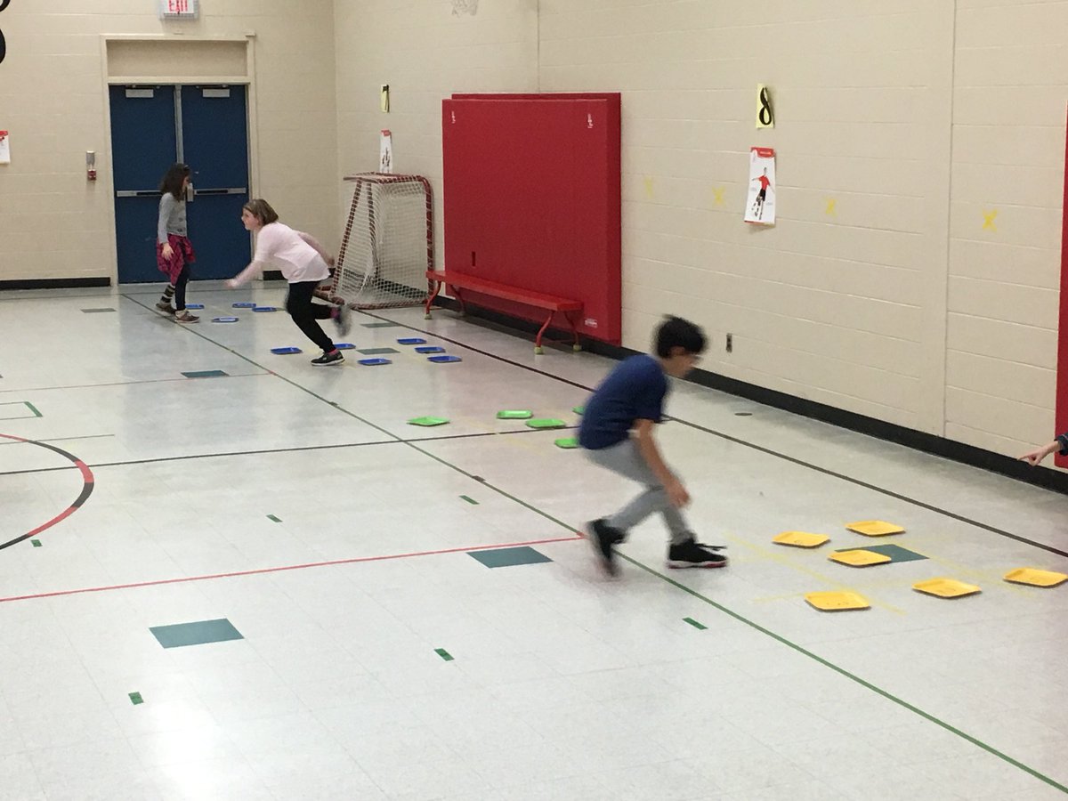 hpeactive4life's tweet photo. Health and Physical Education  demonstration classroom at Sir Isaac Brock. Modelling that every student can be included in the learning process—and the fun! @TVDSB @opheacanada #capacitybuildingproject @WeDoGymRight https://t.co/mQHELCytOJ