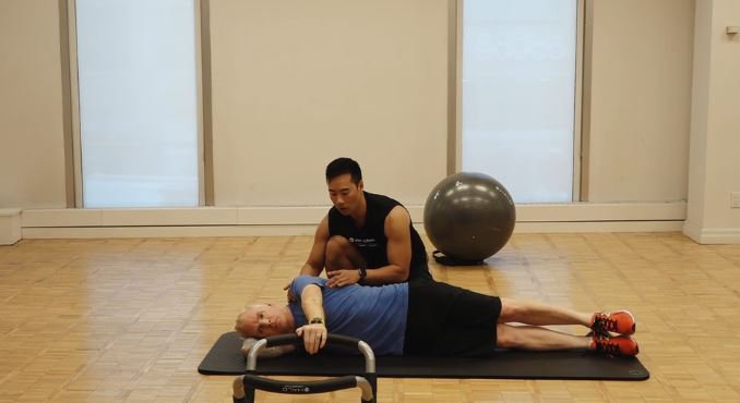 STOTT_PILATES's tweet photo. Rotator Cuff Injuries are quite common. Check-out our exercise of the month and learn how to help clients re-build strength post-surgery or post-injury using the Halo Trainer Plus. #MerrithewBlog #ExerciseOfTheMonth
https://t.co/fSb9b9E47D https://t.co/2hfvSqnq59