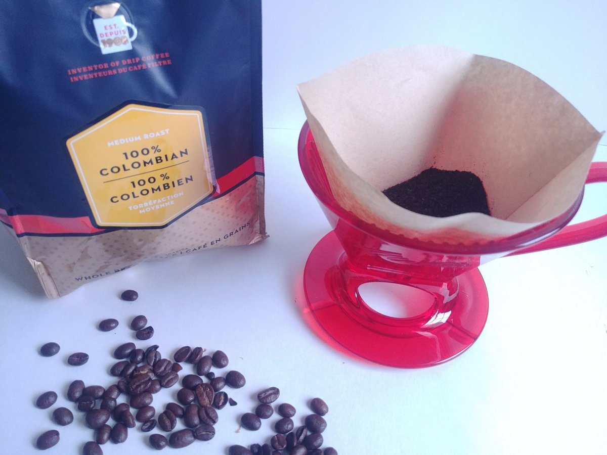CDNMomBlog's tweet photo. The convenience and portability of a pour-over coffee maker paired with the unparalleled taste is something every coffee drinker needs in their lives. Read what others are saying: https://t.co/XW39o4cG2T #MakeItMelitta #Ad https://t.co/SekDrI1VSl