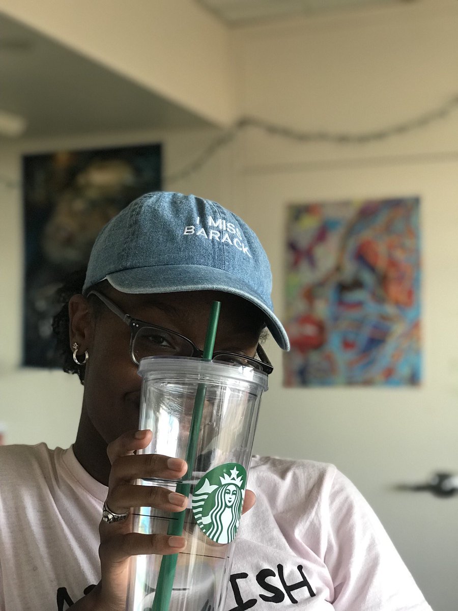 tia_mechelle's tweet photo. 🗣 DRINK YOUR WATER AND SUPPORT YA MANS
#BarackComeBack https://t.co/jHqgdlmpjf