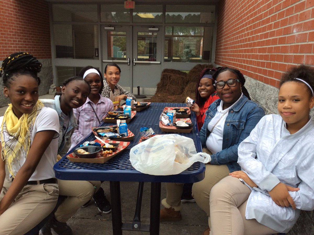 Karu Jurassic Park zwölf west chatham Melodiös Beispiellos Text