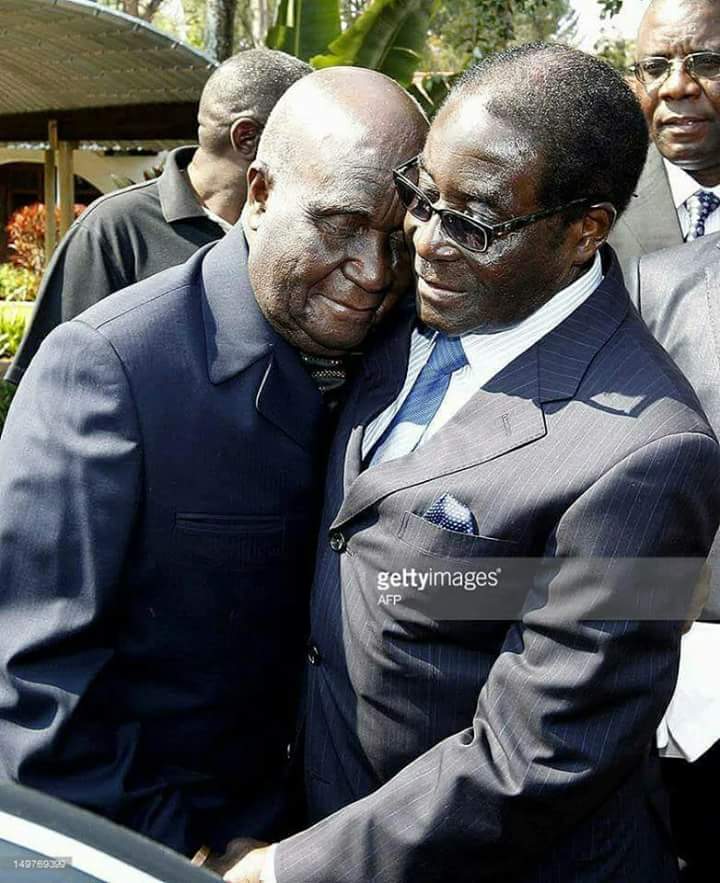 rashaad97__'s tweet photo. To whatever Kenneth Kaunda said to Robert Mugabe, Thank you Stalwart!  #MugabeResigns https://t.co/jRlFmmMy70