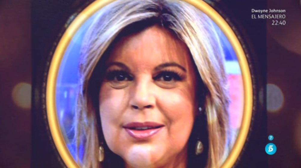 QUEDAN 2 🔴| Terelu tercera colaboradora confirmada para dar las Campanadas de 'Sálvame en Telecinco #compinadas vadetele.es/2017/11/21/equ…