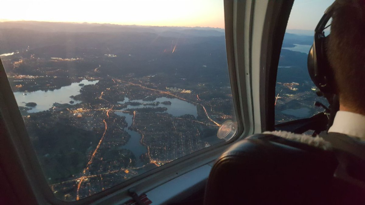 nicoslobinsky's tweet photo. Morning and evening commute yesterday from #Vancouver to #Victoria and back for meetings at the #BCLeg. It was a great day @CIJAinfo https://t.co/0pcKPPRAGC