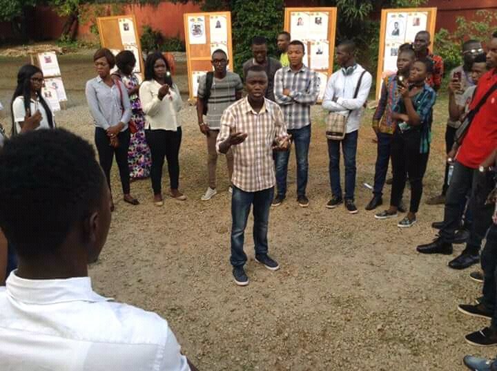 clccfg's tweet photo. Le slam en plein air était au coeur de #Florilege avec le club #JARTICULE partout et pour tous. @CamaraAmyna @conakrylivre @CCFGConakry @Teliwel @AppolinaireLam3 @Naturelprincess @Cochranovich @zubmira @sansyk @laminegazza @bethiomoca https://t.co/9bxTuuZtpH