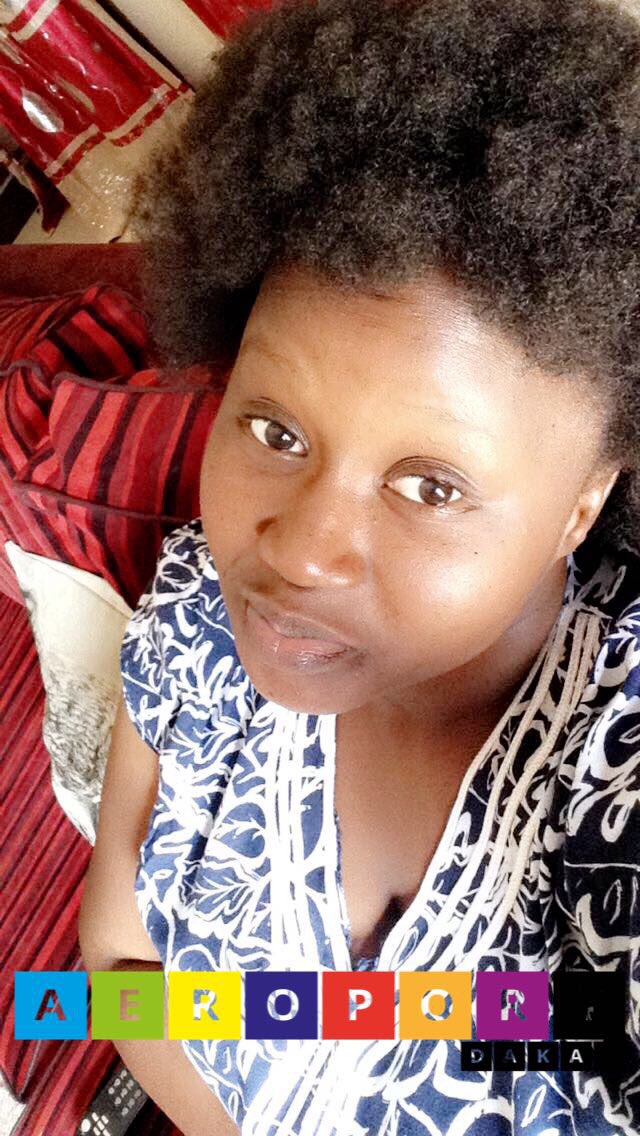 maamitoo's tweet photo. Nappy Girl don’t care 😎😊 #PosteTesCheveux https://t.co/yBOM6AQ5Hq