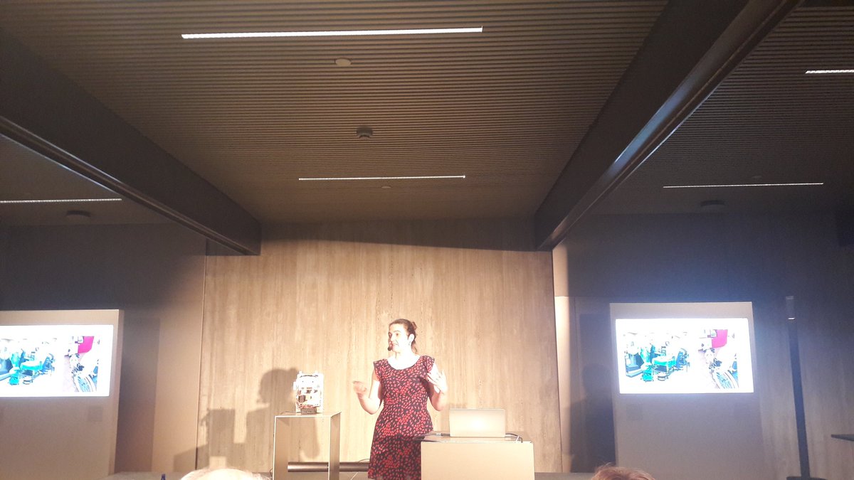 An Jacobs van imec-SMIT bijt de spits af van onze kraks rond robots met inzichten uit haar onderzoekservaring met robots in de woonzorg @imecint <a href="/imec_mict_UGent/">imec-mict-UGent</a> @dekrookbe