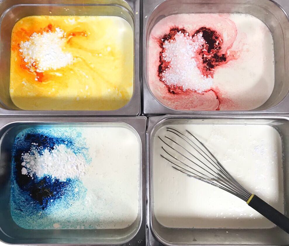 tonicfood's tweet photo. Tomorrow we have a fantastic event for the @EventAwards @EventimApollo Here's a little teaser from @chefdave_82 #watchthisspace #EventProfs @chandco @robertmilligan9 @MckechnieGary @laludu @pavlovaandcream @khadders @julesyhh @LucaP_chef92 https://t.co/OzhywQQHz1