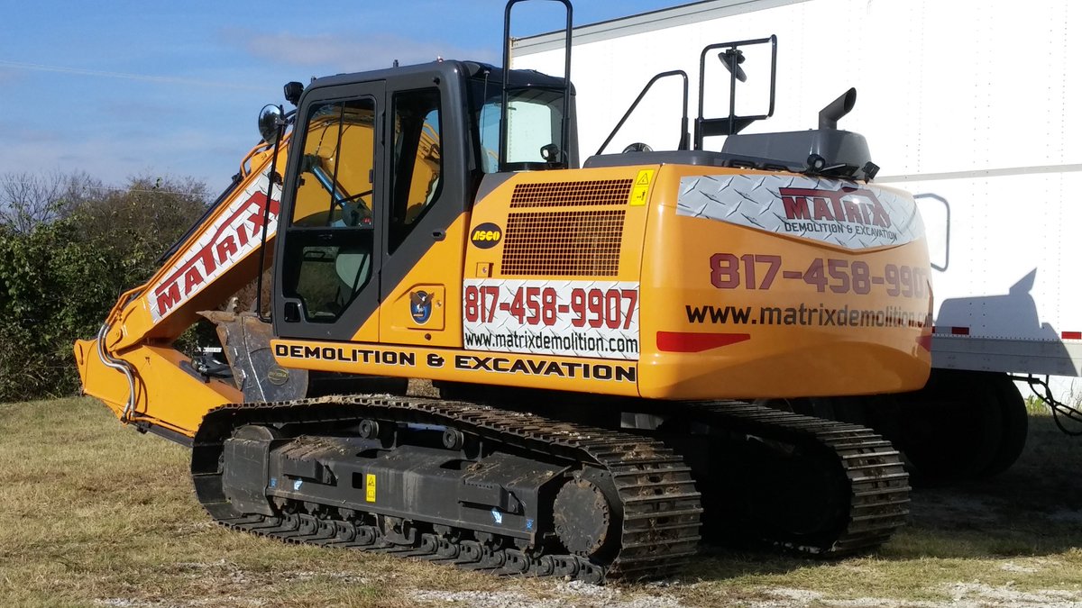 blueridgesigns's tweet photo. Parker County is growing and we are clearing land. Need some help? Give Matrix Demolition a call, and if you need their number just look for their decaled equipment up and down I-20. #decals #ParkerCounty #signs #weatherford https://t.co/MxhLjEo0w6