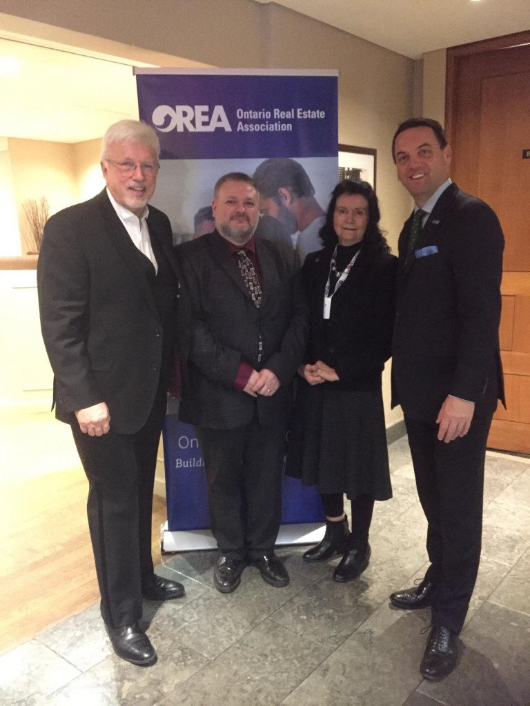 CkrebM's tweet photo. Great visit with @RickNichollsMPP and @timhudak . #ckont REALTORS @mgibbnsrealtor and @BarbPhillipsCk enjoyed #ORPC2017 breakfast at Queens Park. https://t.co/2fliRHDgM7