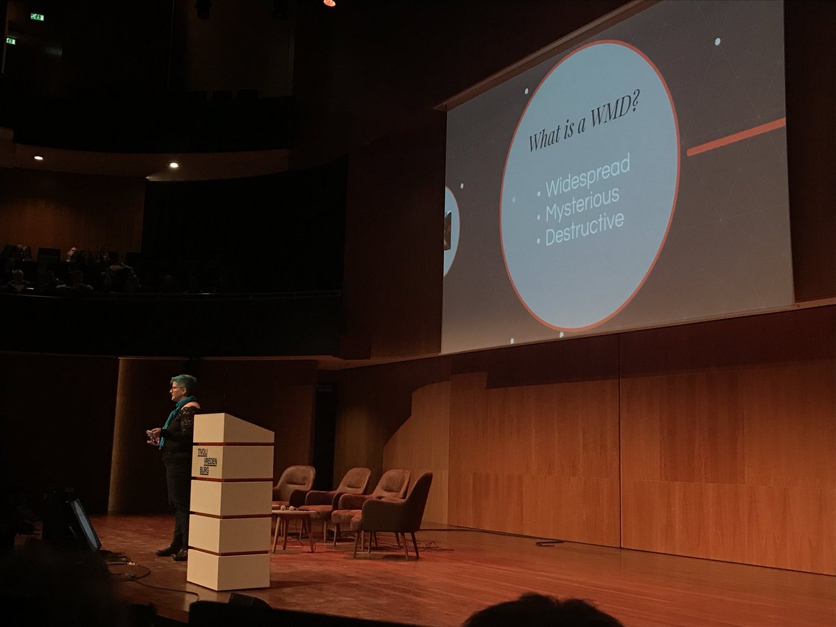 bettyfeenstra's tweet photo. Lezing van @mathbabedotorg door oa @SETUPUtrecht over haar boek Weapons of Math Destruction: “Algorithms are opinions embedded in code” #unfairalgorithms https://t.co/OCyUihzJov