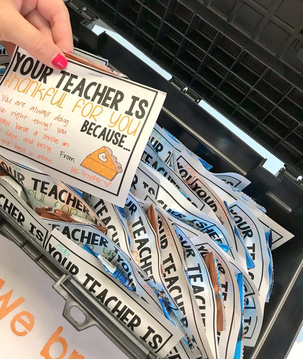 MsSnydersClass's tweet photo. We broke out! Turkey Tom found all his feathers and we got our thankful notes! Way to go kiddos! #breakout #locksonlocks https://t.co/HBGYTnlKQa