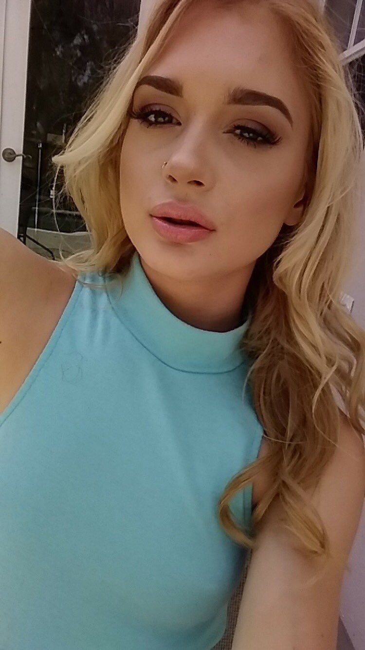 Hussie Models on Twitter: "Sweet @Anastashia08 is in LA December 1 - 20