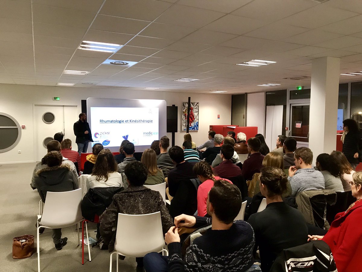 Unsmkl_LRMP's tweet photo. Benoit Ga dit Gentil ouvre la soirée et le Pr Jorgensen enchaîne sur les innovations en thérapie régénératrice ! @medicappconnect https://t.co/1VsJUdG6H4