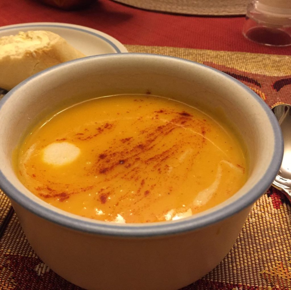 Make Some New Traditions This Thanksgiving… healthperformance.wordpress.com/2017/11/21/mak…