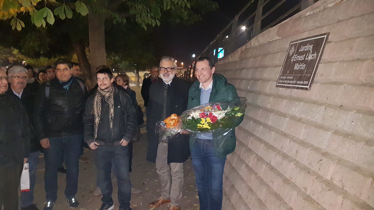 Homenatge de <a href="/lleidapsc/">PSC Lleida / ❤️</a> a Ernest Lluch i els valors que tant va defensar: diàleg, entesa i defensa dels drets de les persones comlleida.socialistes.cat/ca/noticia/es-…