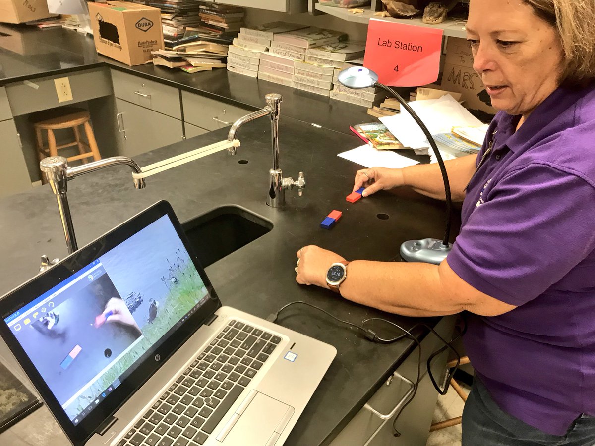 hrollings4's tweet photo. Give a science teacher a document camera and she’ll flip her lab lessons for days! Love @millarscience @STMSWildcats 🎥 #BLinAction #PersonalizeSC https://t.co/ORmJUdzDHt