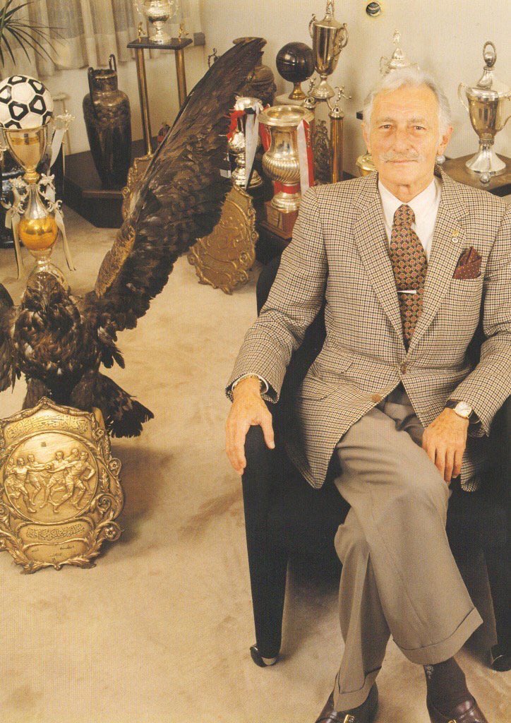 Evlatların;
Gururlu
Onurlu
Mutlu
BABA !
Selam olsun sana #SüleymanSeba