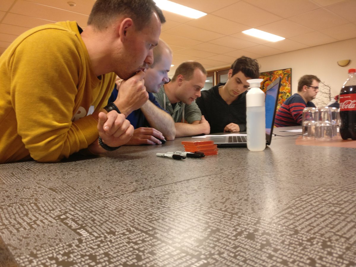 PHPFRL's tweet image. This DDD WORKSHOP is kicking! A few are getting uncomfortable, lovely! #ddd #phpfrl #proefkonijnen