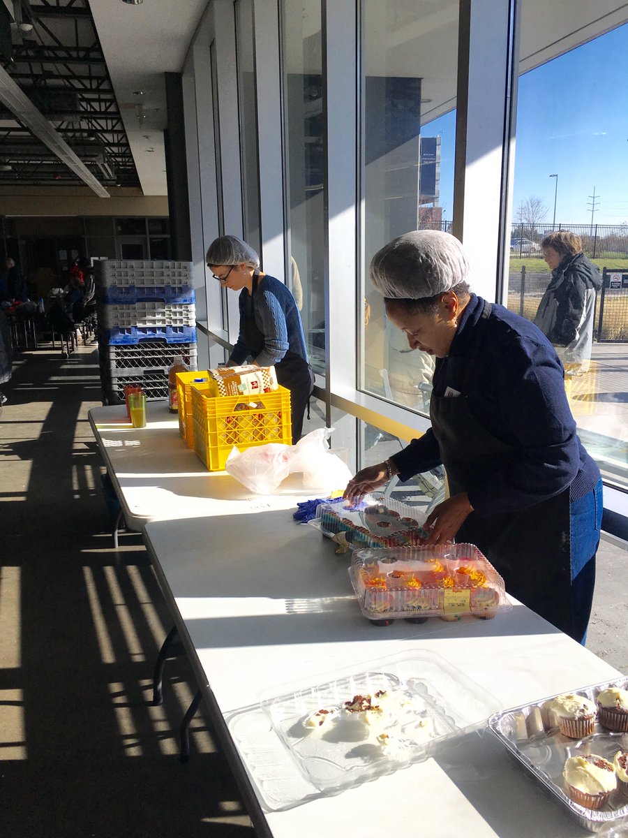 iowadhr's tweet photo. @CI_Shelter It was such a pleasure to spend our lunch break serving at Central Iowa Shelter &amp; Services today. Such a fun time meeting and serving lots of new people! https://t.co/ijWiVzVaFh
