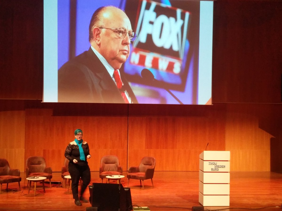 silvertje's tweet photo. "Algorithms propagate the status quo" @mathbabedotorg #unfairalgorithms @SETUPUtrecht https://t.co/1Qk59NTYym