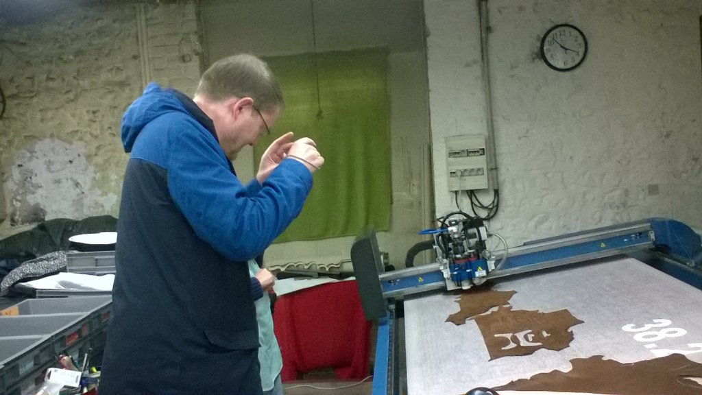 ChaussEure's tweet photo. Votre Chauss'Eure soutien la fabrication française nous étions lundi chez notre fabricant Marco à Pont de l'Arche https://t.co/FWq4TSuCZg
