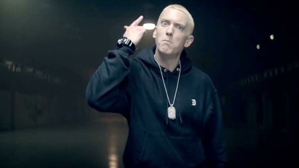 SongArtsA's tweet photo. This week’s #deepdivecritque is on #walkonwater by @Eminem featuring @Beyonce . Full post https://t.co/cBgzClcyDb #TuesdayThoughts https://t.co/thq1SQPx5T
