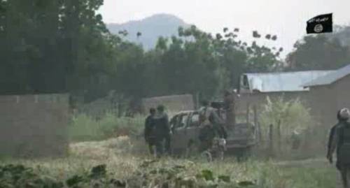 SaharaReporters's tweet photo. New Video Shows Boko Haram Killing Soldiers In Adamawa State @BokoHaramWatch READ MORE: https://t.co/up7ChZqy3K https://t.co/ZvPOgyjsDS