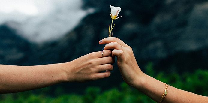 rubendigitalchi's tweet photo. 35 Simple Acts of Kindness That Will Make Someone’s Day — and Yours Too  (great quick read).

https://t.co/YCzkxFVeUd https://t.co/7XaszsZvup