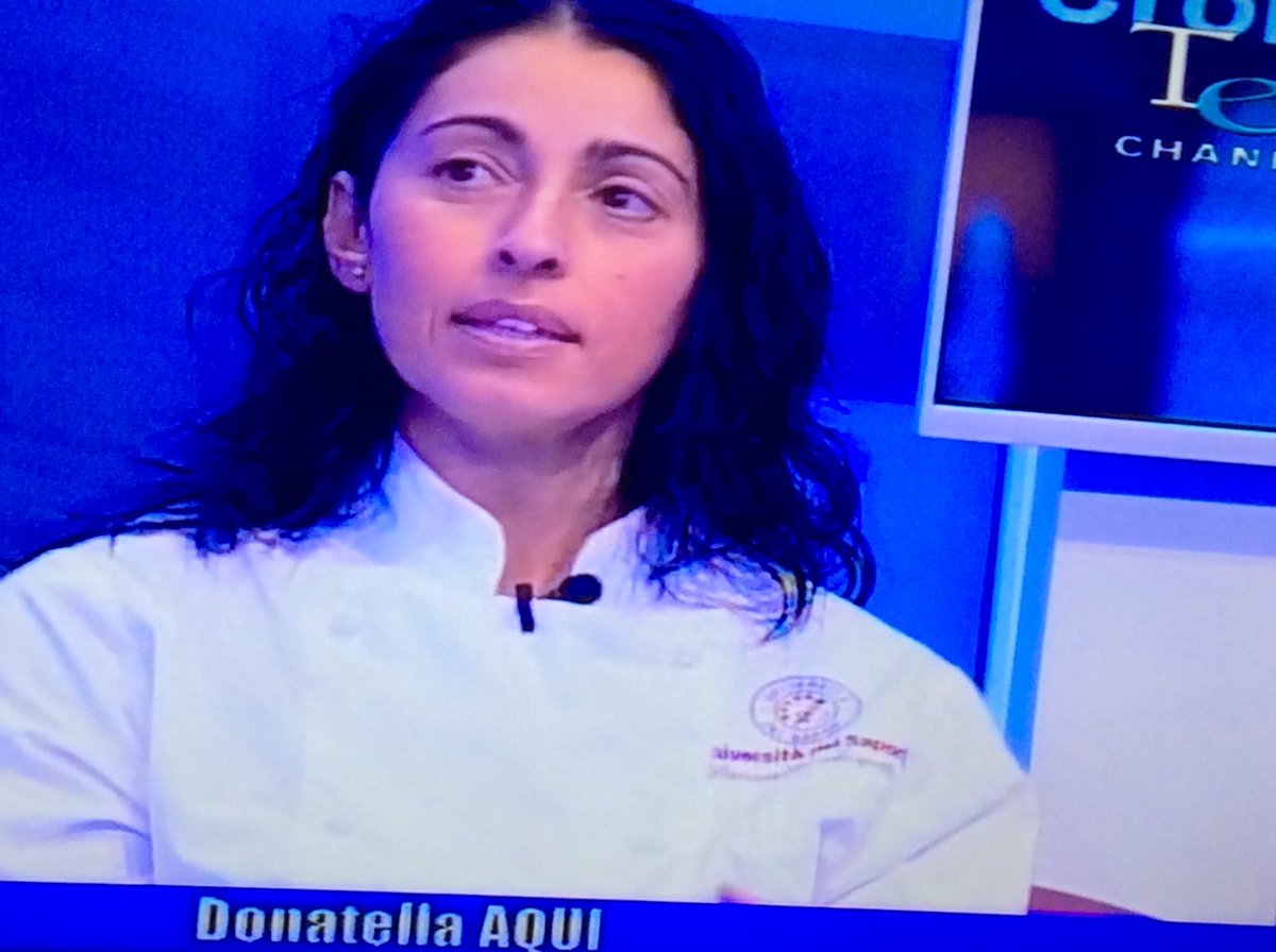mario mariano (@mimar2000) on Twitter photo Donatella Aqui "Sono nata in mezzo alla farina,la mia è una famiglia di fornai,facciamo il pane h.24" 🥖🌭#TestimonianzadallUmbria <a href="/micastrichini/">Mirella Castrichini</a> <a href="/ilaberna/">Ilaria Bernardini</a> <a href="/ceccamo/">Monia Ceccarelli</a> <a href="/BarchiesiCinzia/">Cinzia</a> <a href="/marcomencacci/">Marco Mencacci</a> <a href="/claudiogiomb/">Claudio Giombini</a> <a href="/Edorsi53/">Enzo D'Orsi</a> <a href="/michibaio/">michibaio</a> Donatella Aqui "Sono nata in mezzo alla farina,la mia è una famiglia di fornai,facciamo il pane h.24" 🥖🌭#TestimonianzadallUmbria <a href="/micastrichini/">Mirella Castrichini</a> <a href="/ilaberna/">Ilaria Bernardini</a> <a href="/ceccamo/">Monia Ceccarelli</a> <a href="/BarchiesiCinzia/">Cinzia</a> <a href="/marcomencacci/">Marco Mencacci</a> <a href="/claudiogiomb/">Claudio Giombini</a> <a href="/Edorsi53/">Enzo D'Orsi</a> <a href="/michibaio/">michibaio</a>